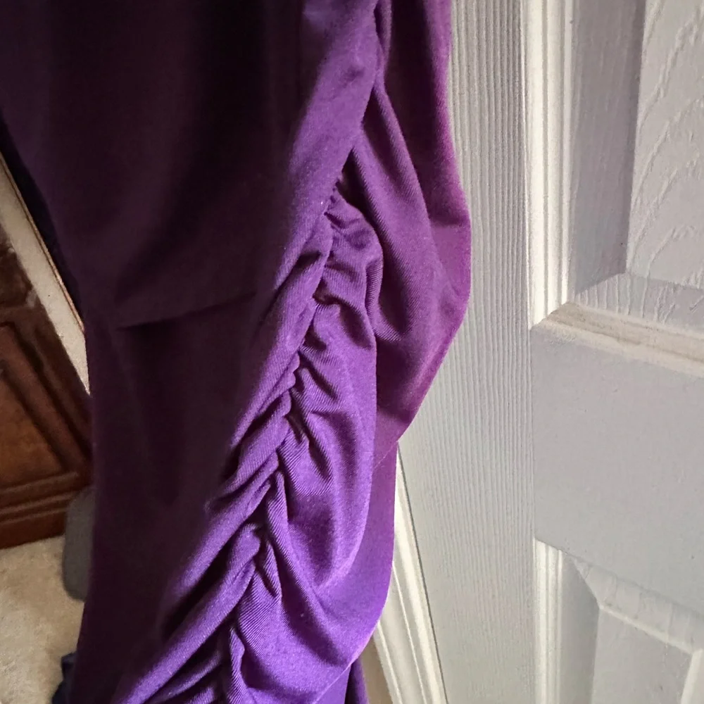 Bodycon off shoulder ruffles mini dress - Picture 2 of 4